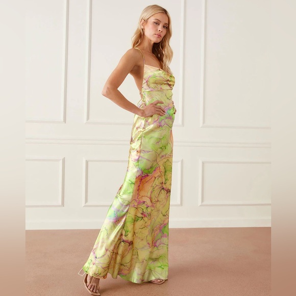 🔥NWT Vici Miami Nights Satin Cowl Neck Maxi Dress M
Sexy Summer Date Party Event - Picture 5 of 16